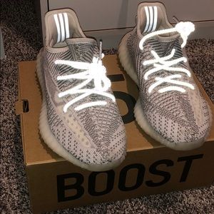 Yeezy boost 350 VS Static